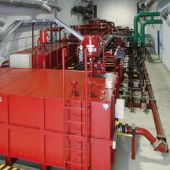 Entire-frame fatigue testing plant for testing an airplane